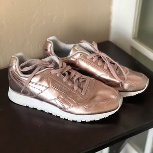 Reebok light rose gold Metallic sneakers